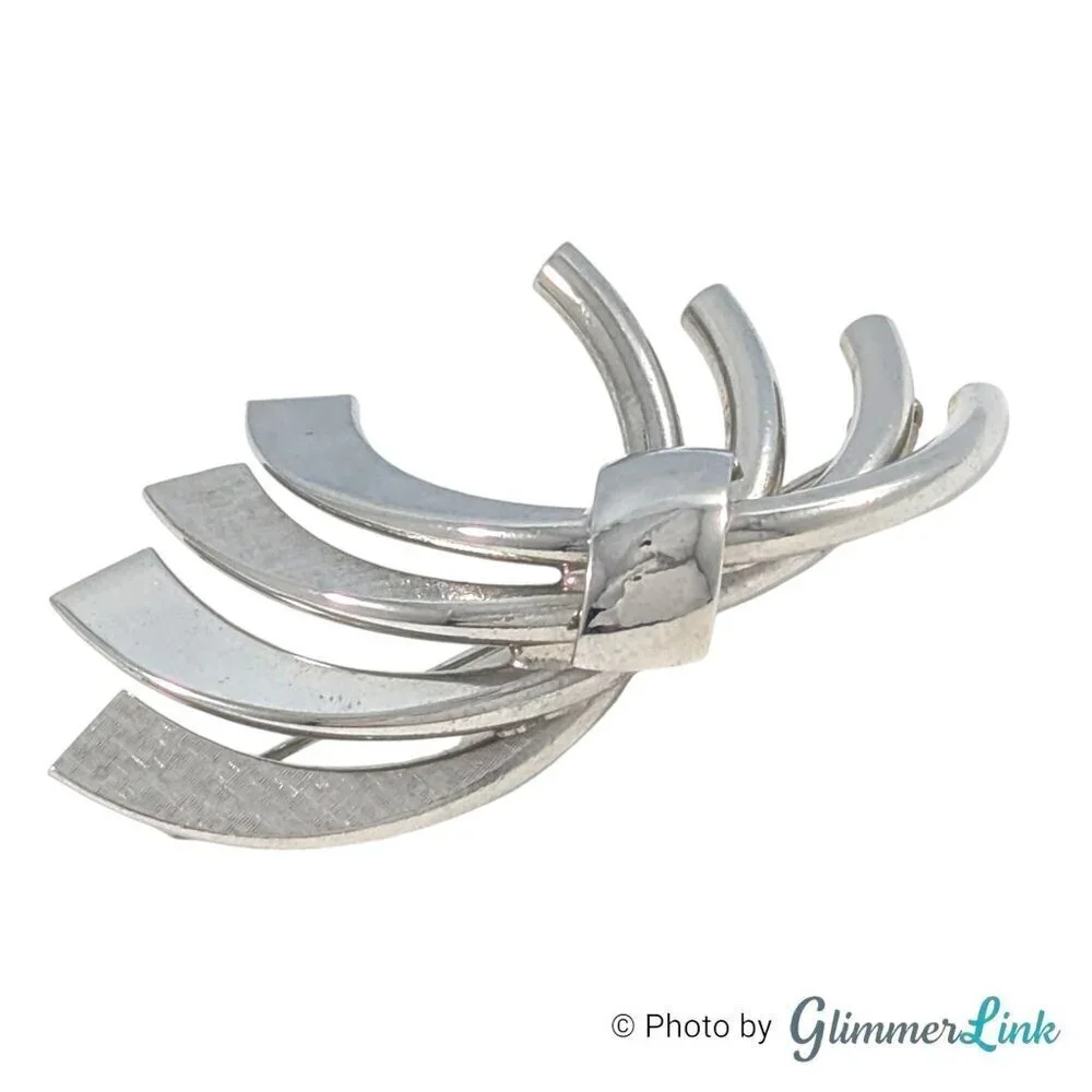 Vintage Modernist Bow Ribbon Arched Silver Tone Brooch Pin